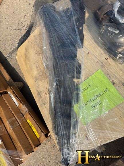 ENGINE PARTS   TRUCK PARTS