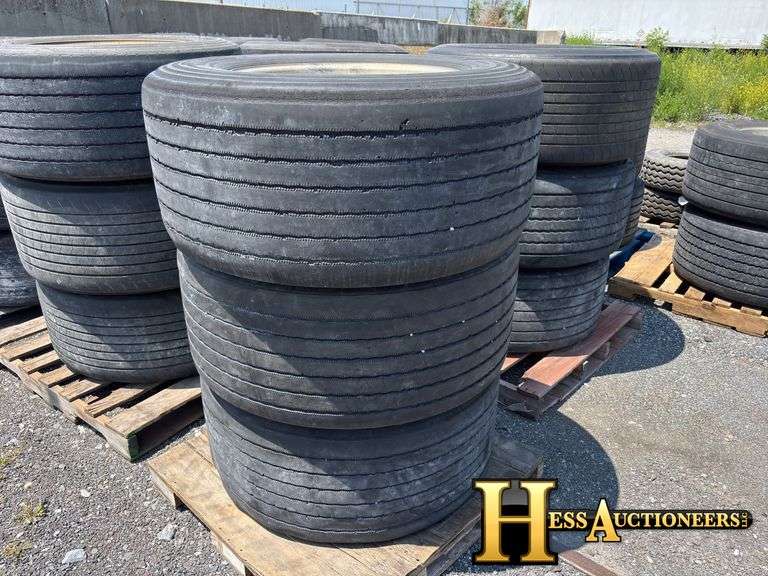 445/50R22.5  TIRES AND RIMS