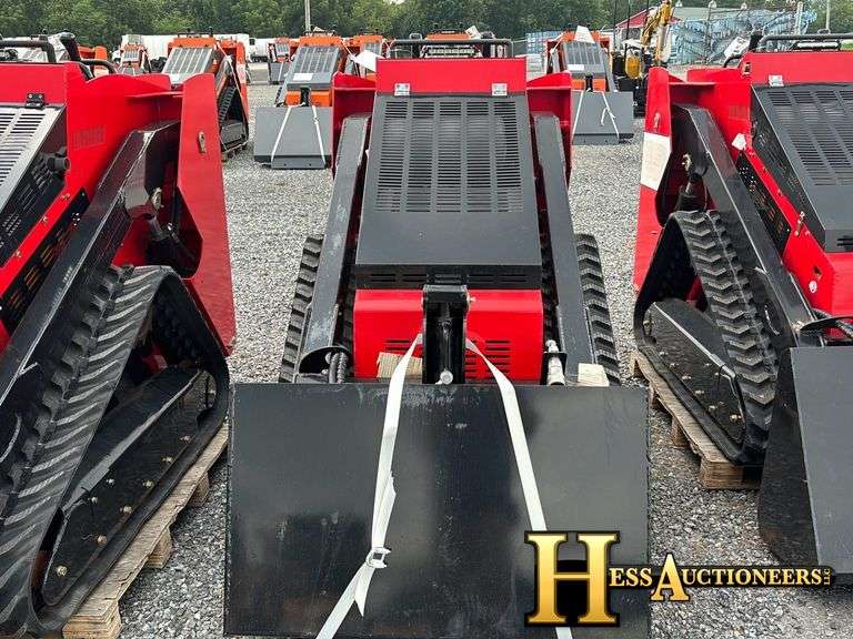SCL850 STAND ON  MINI COMPACT TRACK LOADER
