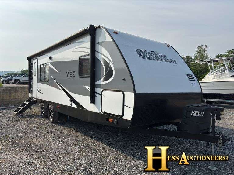 2018  FOREST RIVER  EXTREME LITE  TRAVEL TRAILER