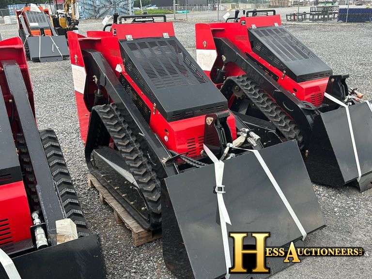 SCL850 STAND ON  MINI COMPACT EXCAVATOR