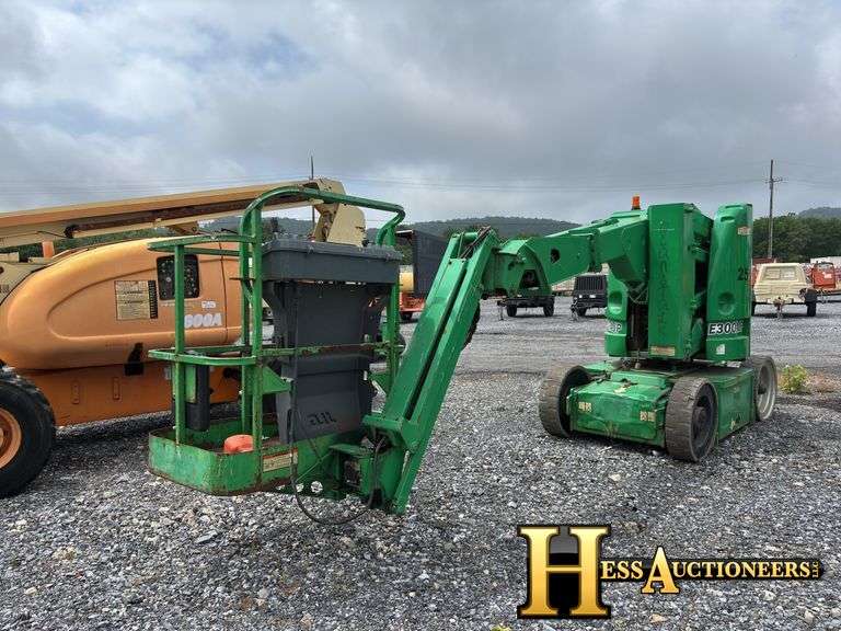 2007  JLG  E300  BOOM LIFT