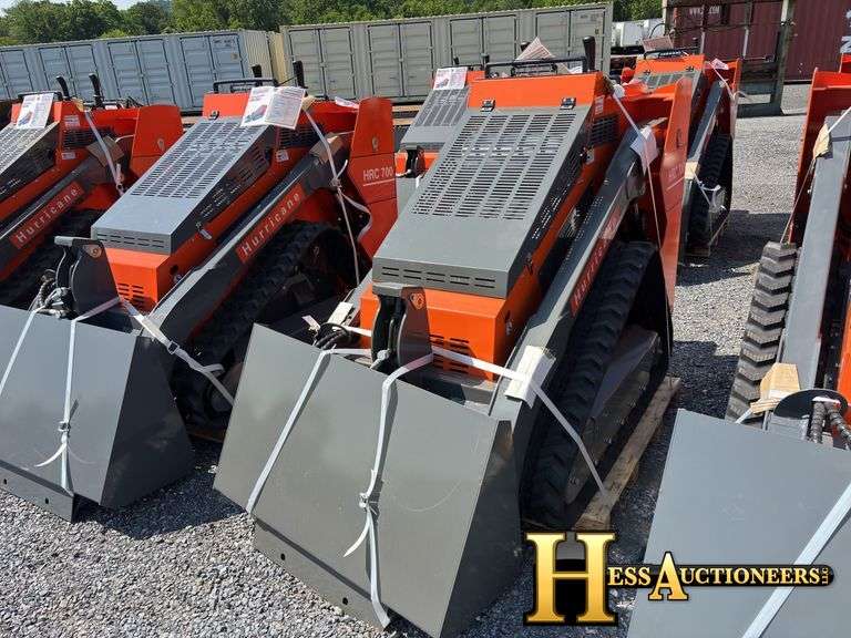 HURRICANE   HRC700  MINI COMPACT TRACK LOADER