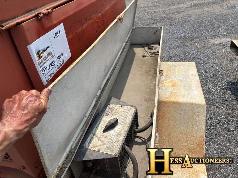 LINCOLN  SA250/D3152  WELDER