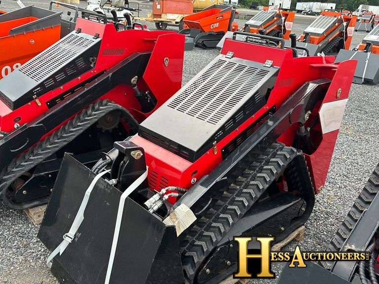 SCL850 STAND ON  MINI COMPACT TRACK LOADER