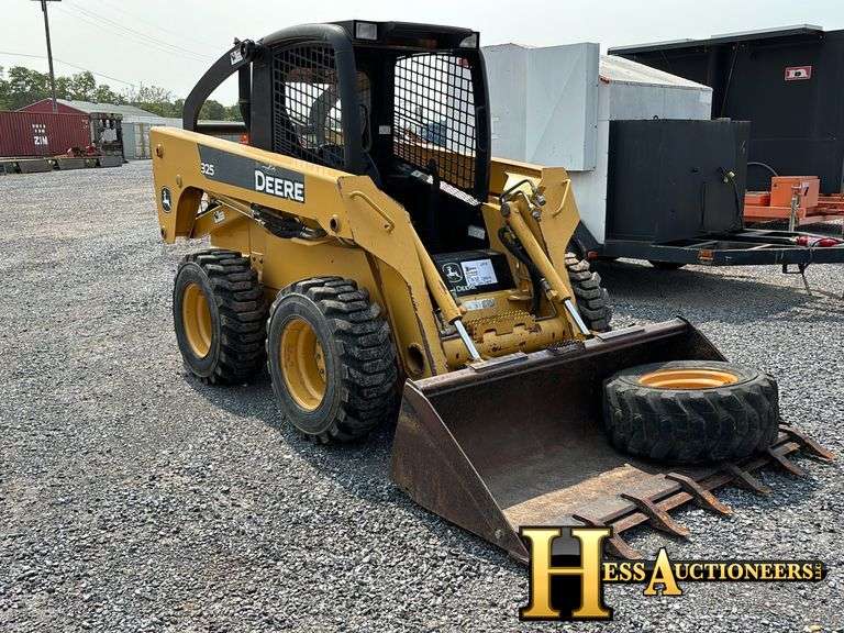2012  JOHN DEERE  325  SKID LOADER