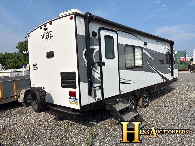 2018  FOREST RIVER  EXTREME LITE  TRAVEL TRAILER
