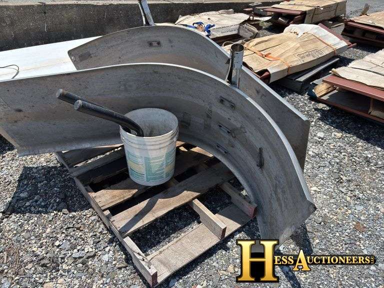 HALF FENDERS   TRUCK PARTS