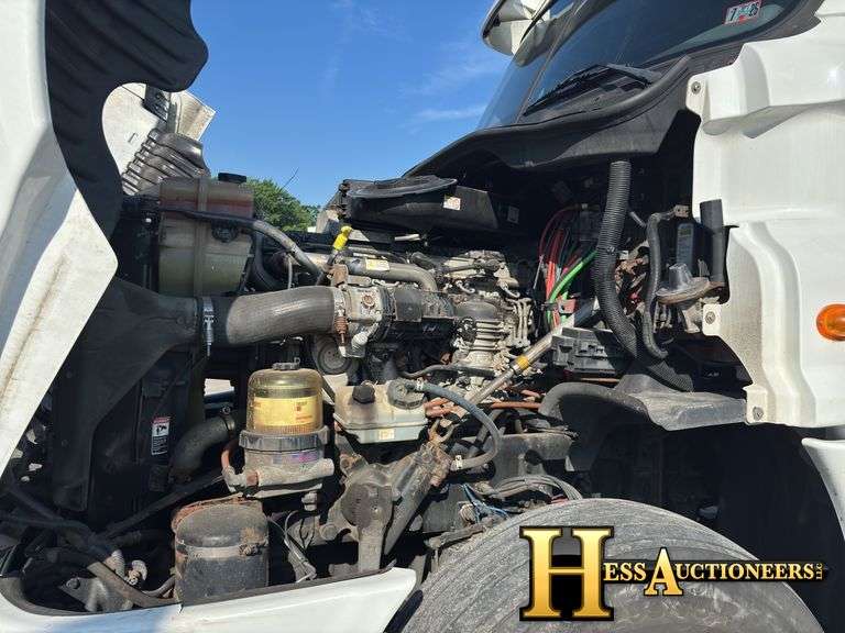 2014  FREIGHTLINER  CASCADIA  S/A DAYCAB