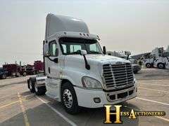 2013  FREIGHTLINER  CASCADIA  T/A DAYCAB