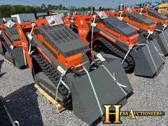 HURRICANE   HRC700  MINI COMPACT TRACK LOADER