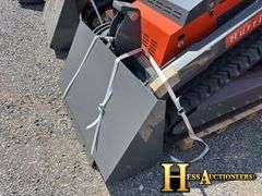 HURRICANE   HRC700  MINI COMPACT TRACK LOADER