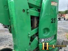 2007  JLG  E300  BOOM LIFT