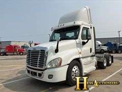 2013  FREIGHTLINER  CASCADIA  T/A DAYCAB