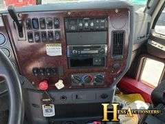 2013  MACK  CXU613  S/A DAYCAB