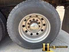 2001  KENWORTH  T800  TRI AXLE DUMP TRUCK