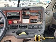 2013  FREIGHTLINER  CASCADIA  T/A DAYCAB