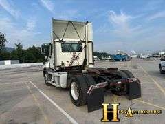 2013  MACK  CXU612  S/A DAYCAB