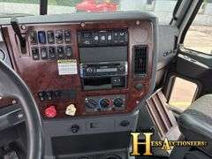 2013  MACK  CXU612  S/A DAYCAB