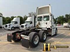 2013  FREIGHTLINER  CASCADIA  T/A DAYCAB