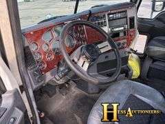 2013  MACK  CXU612  S/A DAYCAB