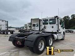 2015  FREIGHTLINER  CASCADIA  T/A DAYCAB