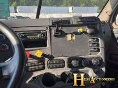 2014  FREIGHTLINER  CASCADIA  S/A DAYCAB