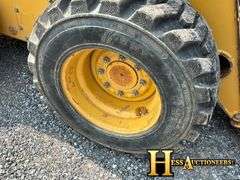 2012  JOHN DEERE  325  SKID LOADER