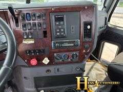2013  MACK  CXU612  S/A DAYCAB