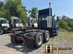 2010  INTERNATIONAL  8600  T/A DAYCAB, NON-RUNNER