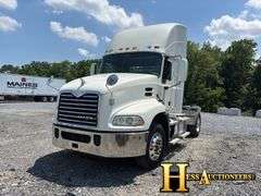 2013  MACK  CXU612  S/A DAYCAB