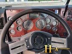 2013  MACK  CXU612  S/A DAYCAB