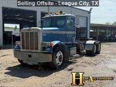 1988  PETERBILT  379  T/A DAYCAB