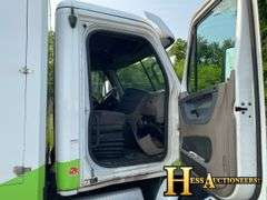 2016  FREIGHTLINER  CASCADIA  T/A DAYCAB, NON-RUNNER