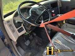 2010  INTERNATIONAL  8600  T/A DAYCAB, NON-RUNNER