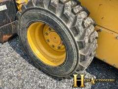2012  JOHN DEERE  325  SKID LOADER