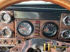 2000  FREIGHTLINER  FLD132  T/A SLEEPER