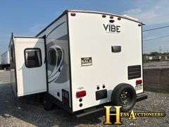 2018  FOREST RIVER  EXTREME LITE  TRAVEL TRAILER