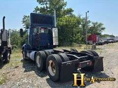 2010  INTERNATIONAL  8600  T/A DAYCAB, NON-RUNNER