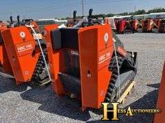 HURRICANE   HRC700  MINI COMPACT TRACK LOADER
