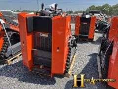 HURRICANE   HRC700  MINI COMPACT TRACK LOADER