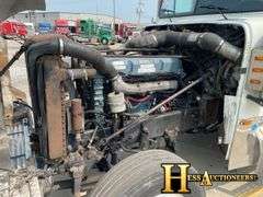 2000  FREIGHTLINER  FLD132  T/A SLEEPER
