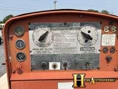 LINCOLN  SA250/D3152  WELDER