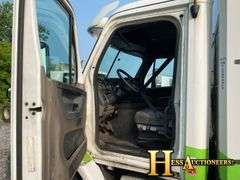 2016  FREIGHTLINER  CASCADIA  T/A DAYCAB, NON-RUNNER