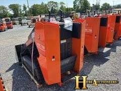 HURRICANE   HRC700  MINI COMPACT TRACK LOADER