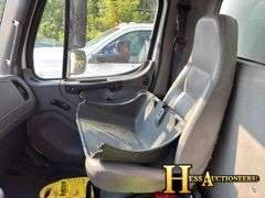 2008  FREIGHTLINER  M2  BOX TRUCK, NON RUNNER