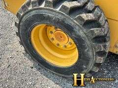 2012  JOHN DEERE  325  SKID LOADER