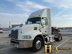 2013  MACK  CXU612  S/A DAYCAB