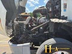 2013  MACK  CXU613  S/A DAYCAB