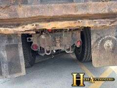 2001  KENWORTH  T800  TRI AXLE DUMP TRUCK